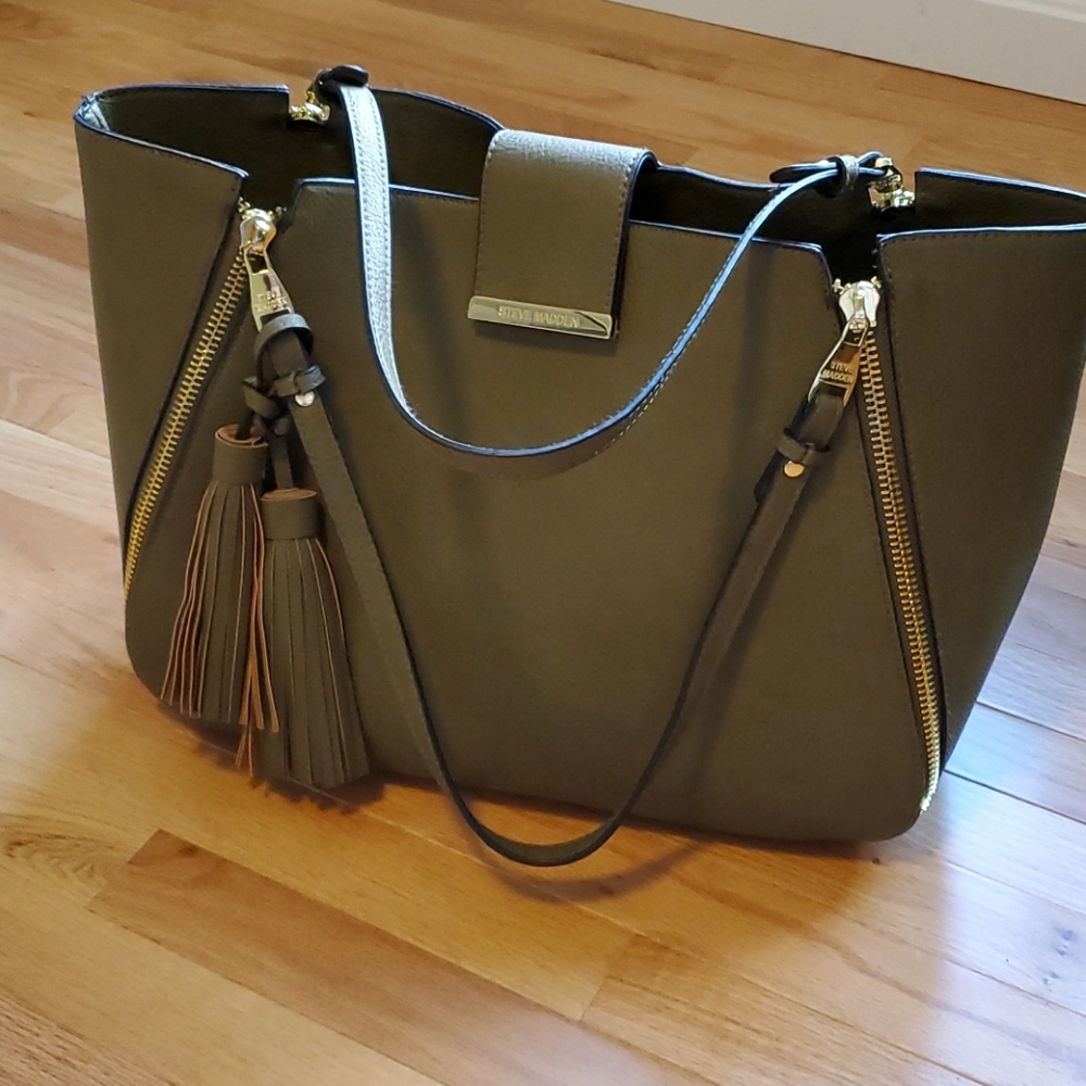 Steve Madden Tote